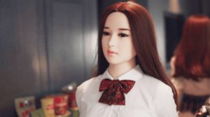 为什么硅胶娃娃造价昂贵